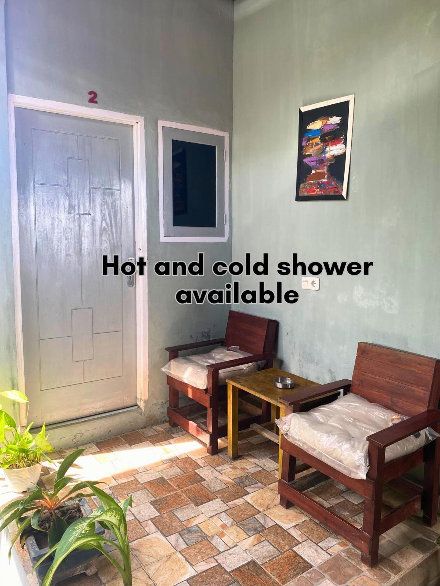 Harry & Mimin Homestay Горонтало Экстерьер фото